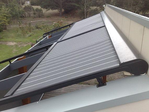 Strešná roleta s lištami HRV52 1